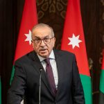 وزير الأشغال يوجه بعدم مطالبة المواطنين بتقارير مساحية عند تقديم طلبات تتعلق بالطرق