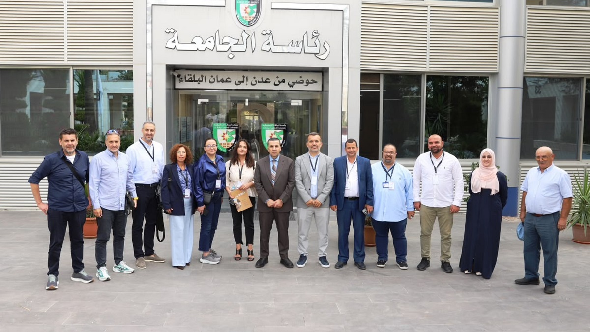 الوفد الاورومتوسطي المشارك بمشروع "الحياة الرقمية للجميع" يزور البلقاء التطبيقية