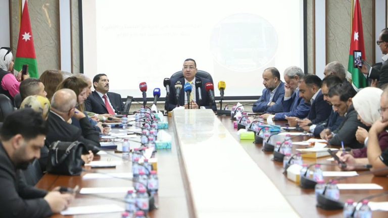 "الإدارية النيابية" تبحث دور الأكاديمية الأردنية في بناء القدرات الحكومية