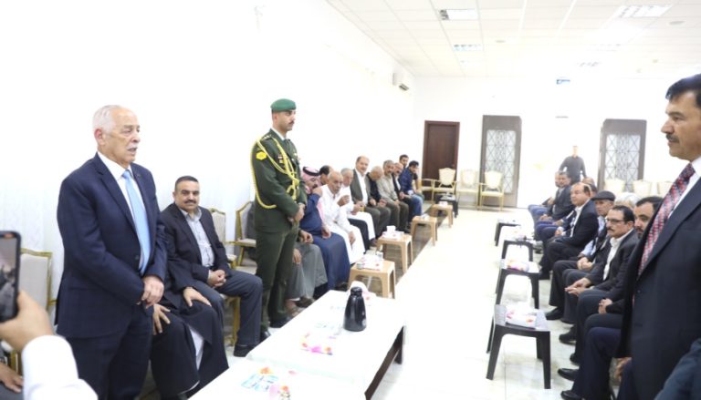 الديوان الملكي يعزي عشيرتي العليمات والدعجة (صور)